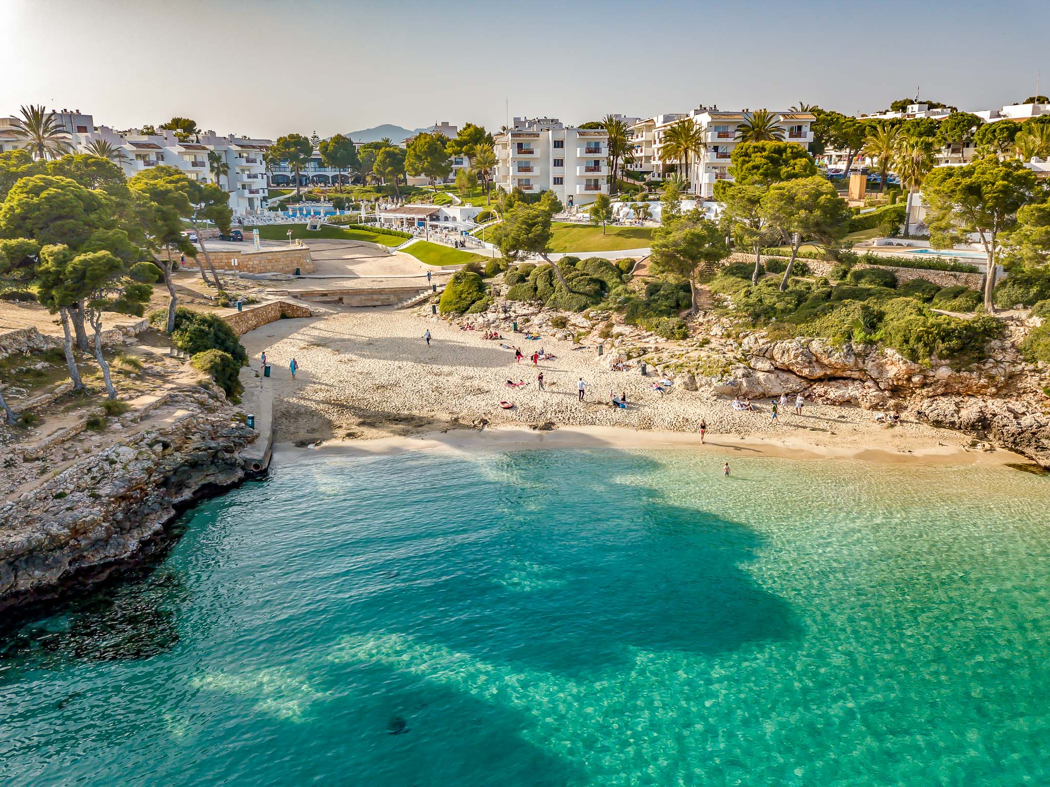 Inturotel Esmeralda Park Three Star Hotel in Cala Esmeralda (Mallorca) Inturotel Esmeralda Park Three Star Hotel in Cala Esmeralda (Mallorca)